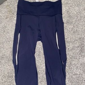 Lululemon crop like new with pockets